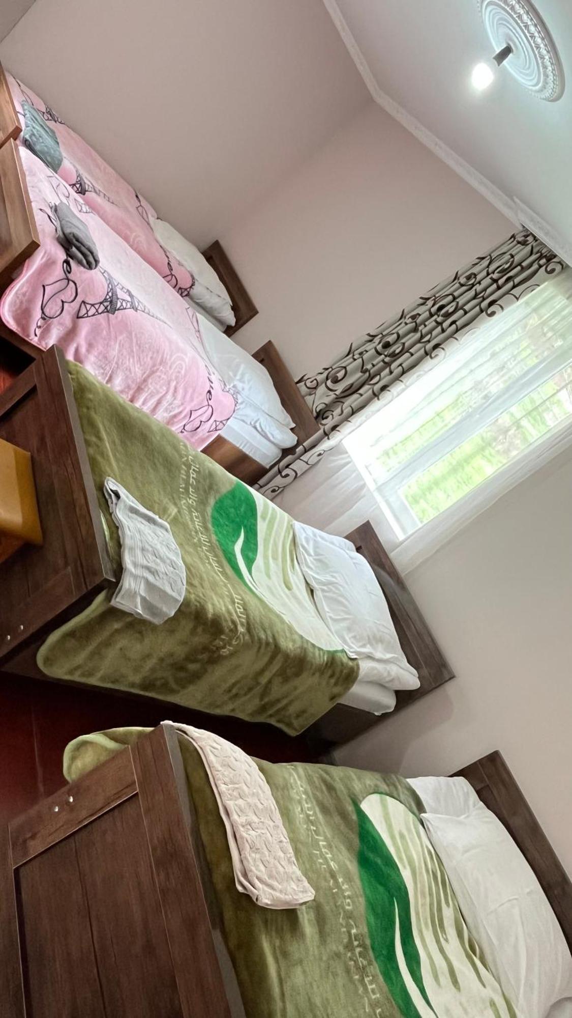 Ciuri'S Guesthouse Zhabeshi Kültér fotó