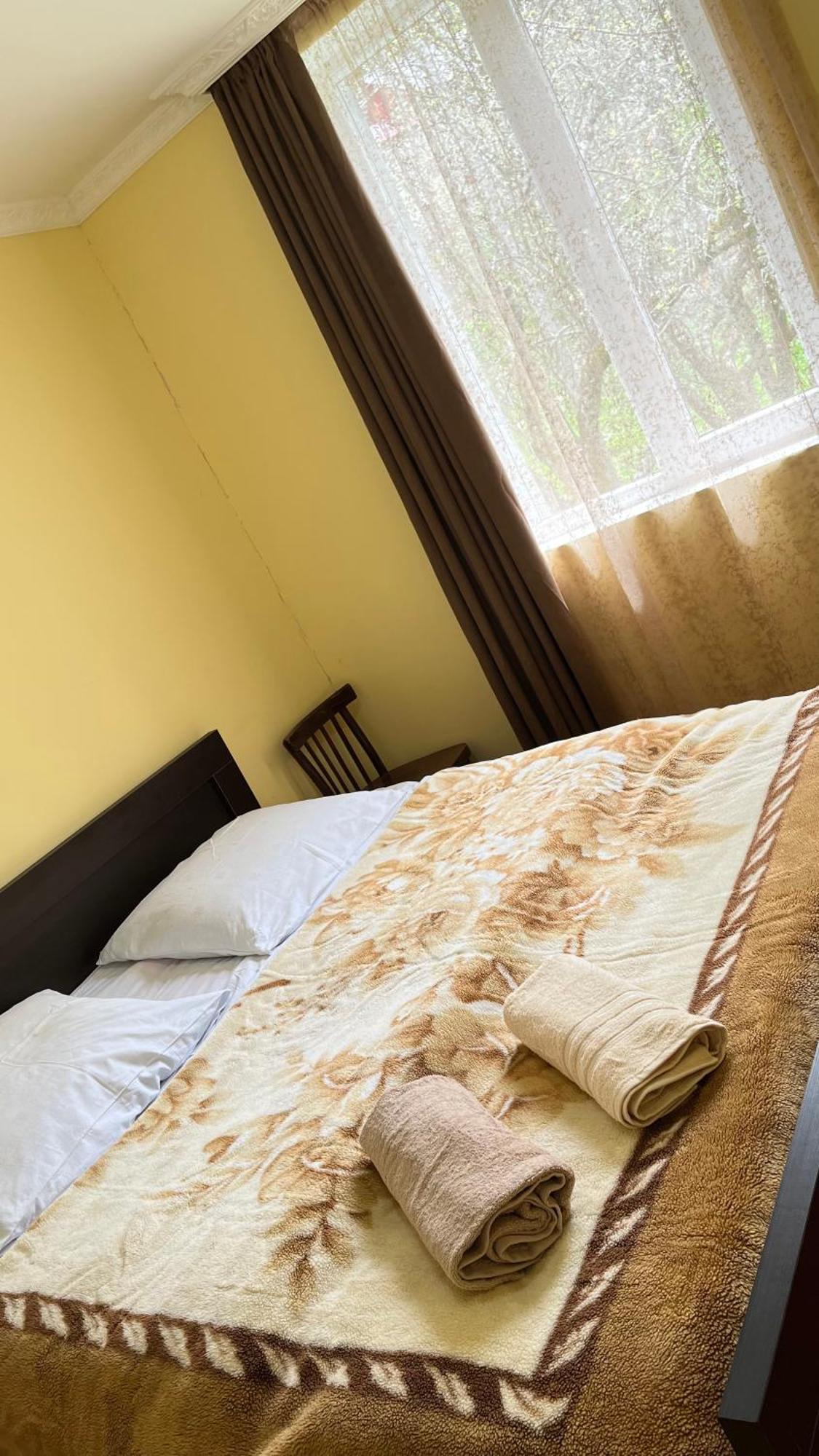 Ciuri'S Guesthouse Zhabeshi Kültér fotó